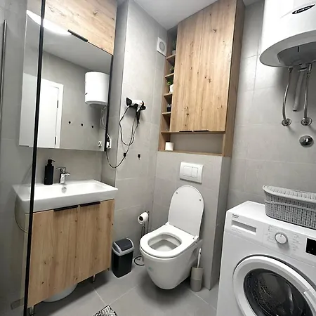 Airport Apartman