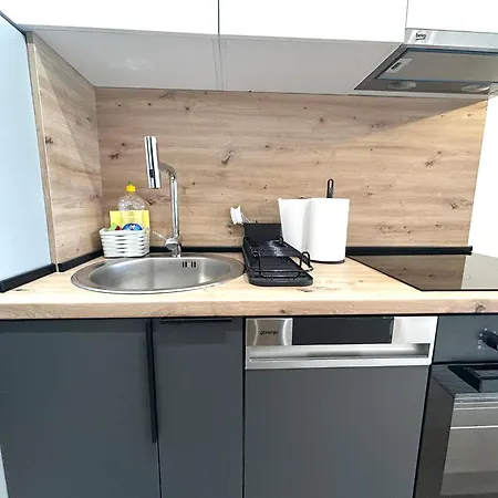 Apartman Airport *