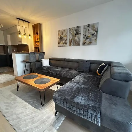 Airport Apartman